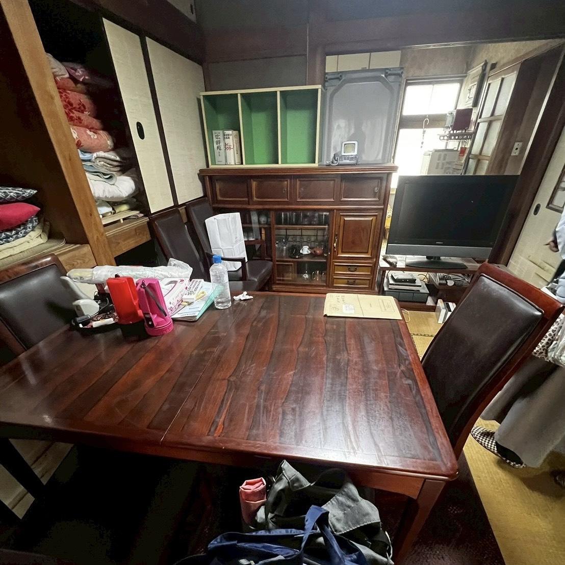 家財整理前の和室